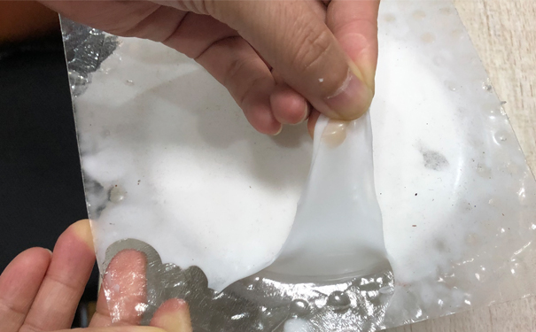 怎么清除還沒有固化的模具硅膠 ？